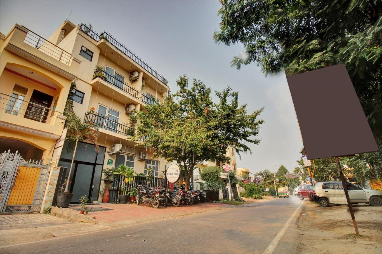 Super Townhouse Kachnar House Vikas Nagar Hotel Hasanganj Kültér fotó