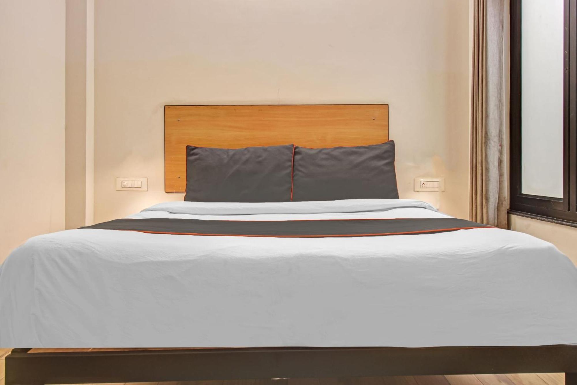 Super Townhouse Kachnar House Vikas Nagar Hotel Hasanganj Kültér fotó