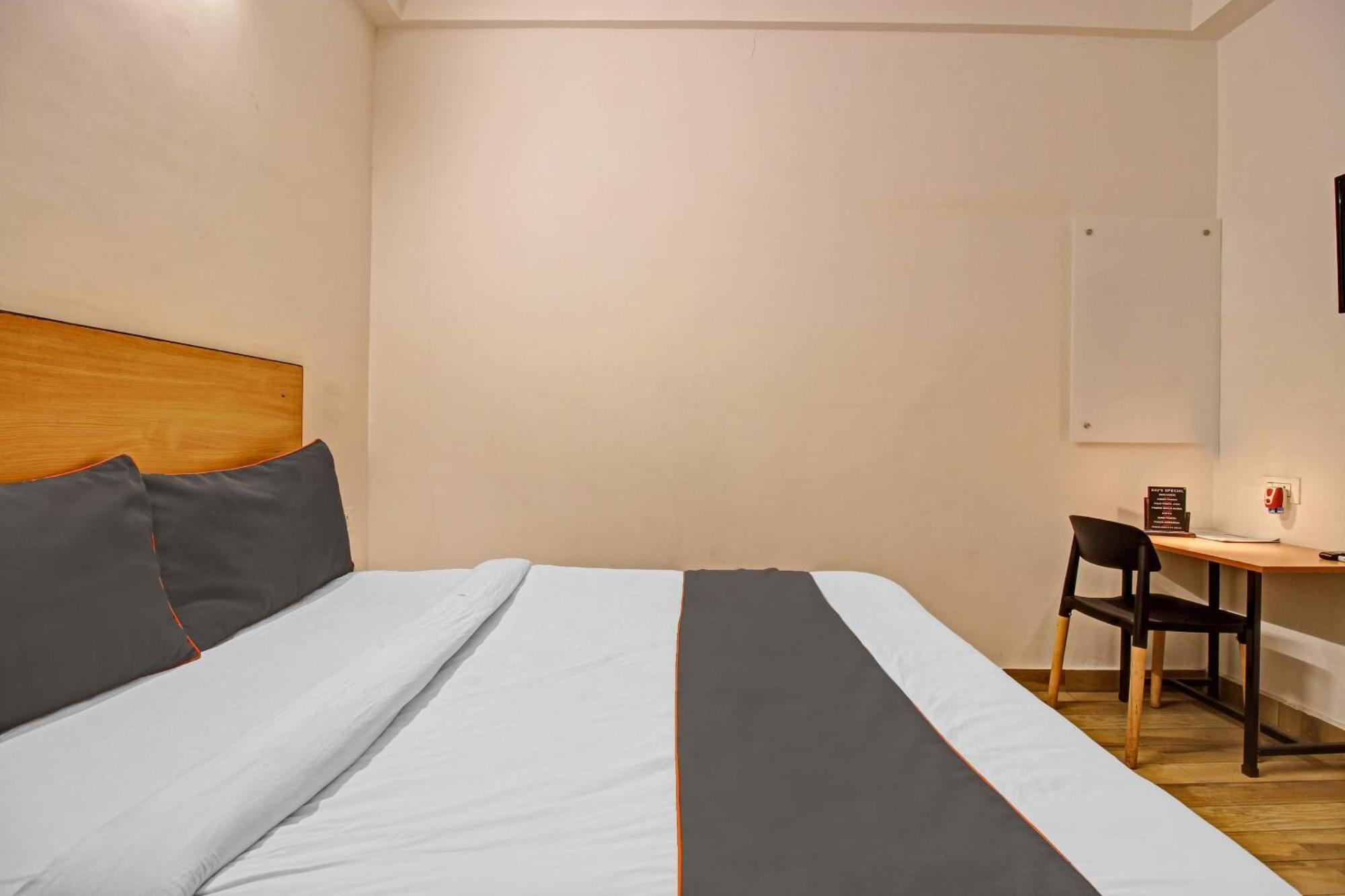 Super Townhouse Kachnar House Vikas Nagar Hotel Hasanganj Kültér fotó